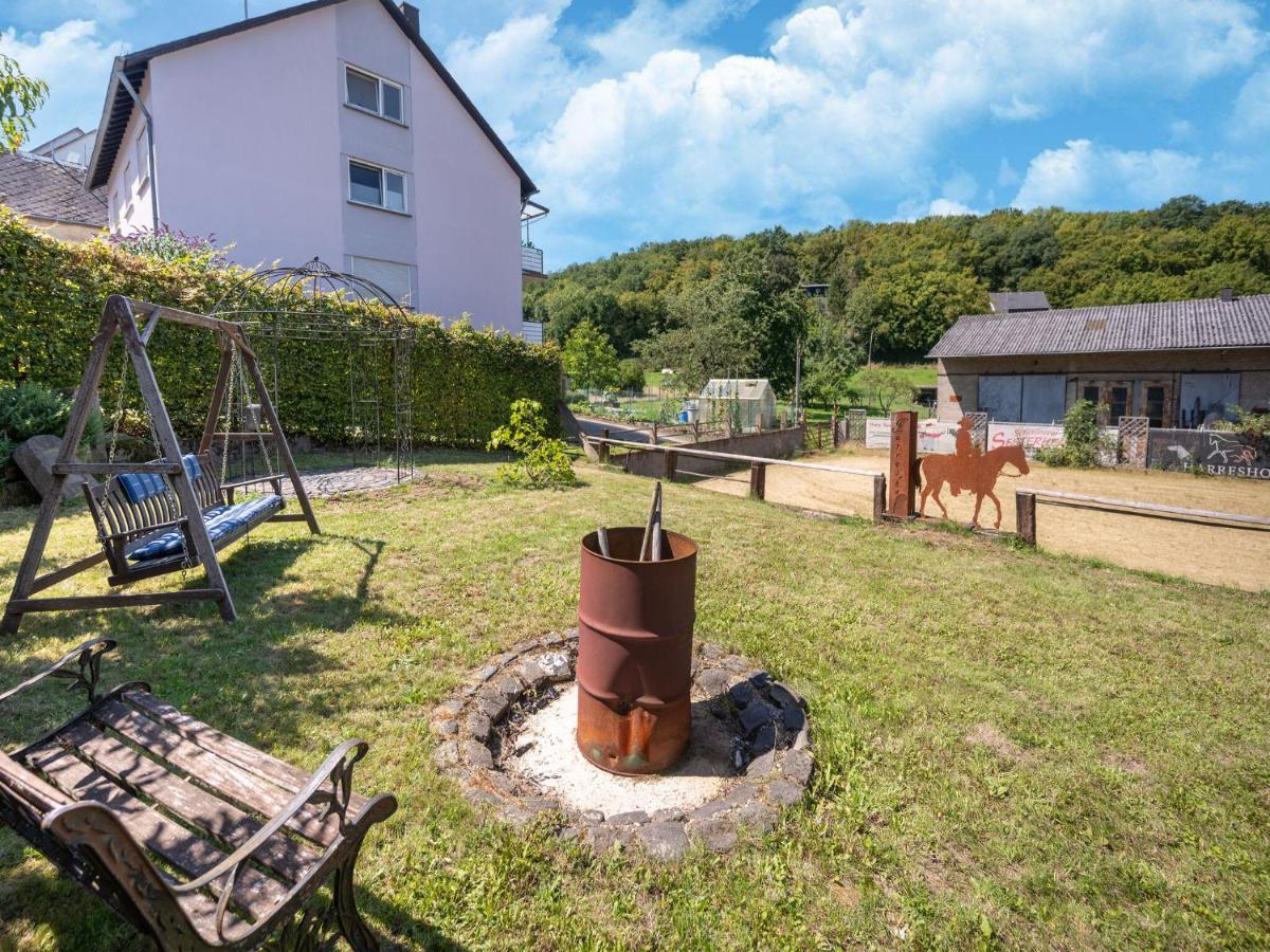 Comfy Holiday Home In Roes With Terrace Екстериор снимка